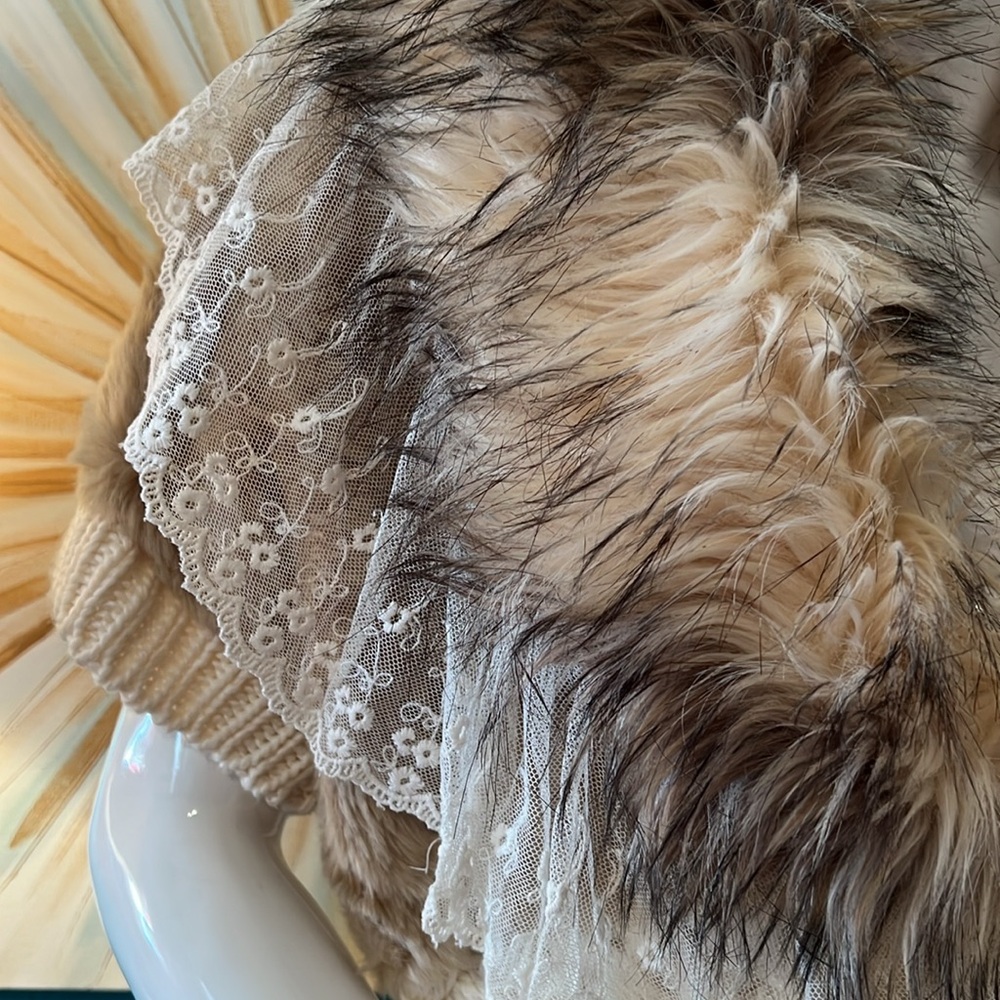 2026 Winter!!🚨Faux fur collar and lace - Picture 2 of 7